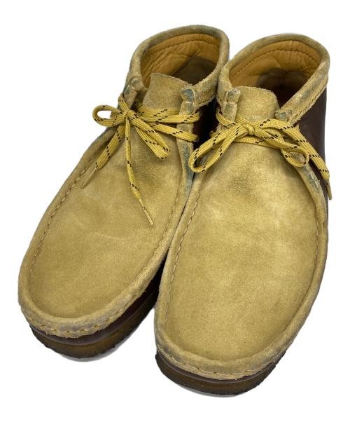 RockyMountainFeatherBed（ロッキーマウンテンフェザーベッド）RockyMountainFeatherBed (ロッキーマウンテンフェザーベッド) CLARKS (クラークス) ワラビーブーツ ベージュ サイズ:8Gの古着・服飾アイテム