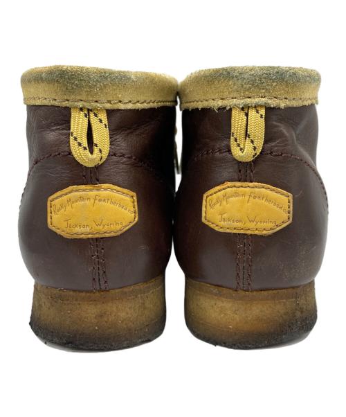 RockyMountainFeatherBed（ロッキーマウンテンフェザーベッド）RockyMountainFeatherBed (ロッキーマウンテンフェザーベッド) CLARKS (クラークス) ワラビーブーツ ベージュ サイズ:8Gの古着・服飾アイテム