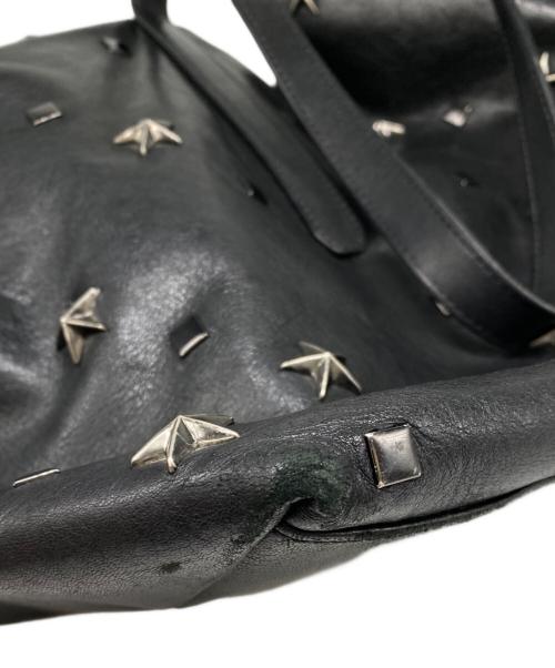 JIMMY CHOO（ジミーチュウ）JIMMY CHOO (ジミーチュウ) レザースタッズトートバッグ ブラックの古着・服飾アイテム