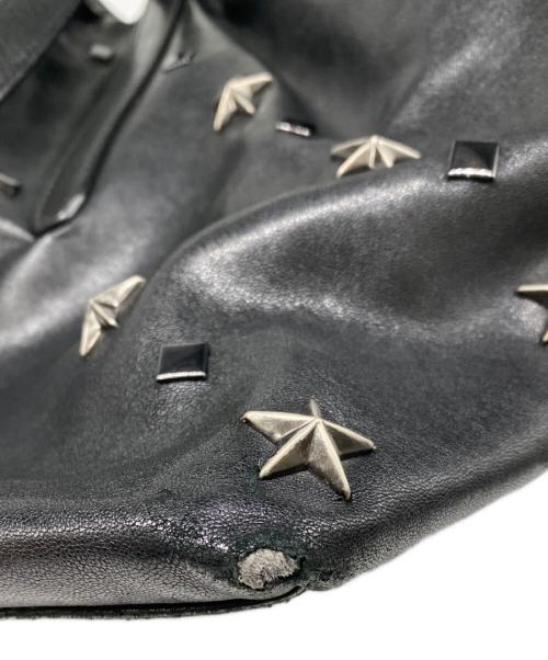 JIMMY CHOO（ジミーチュウ）JIMMY CHOO (ジミーチュウ) レザースタッズトートバッグ ブラックの古着・服飾アイテム