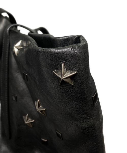 JIMMY CHOO（ジミーチュウ）JIMMY CHOO (ジミーチュウ) レザースタッズトートバッグ ブラックの古着・服飾アイテム