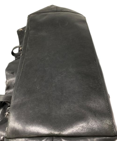 JIMMY CHOO（ジミーチュウ）JIMMY CHOO (ジミーチュウ) レザースタッズトートバッグ ブラックの古着・服飾アイテム