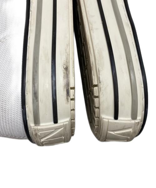 VALENTINO（ヴァレンティノ）VALENTINO (ヴァレンティノ) ロゴデザイン キャンバス ローカットスニーカー ホワイト サイズ:41の古着・服飾アイテム