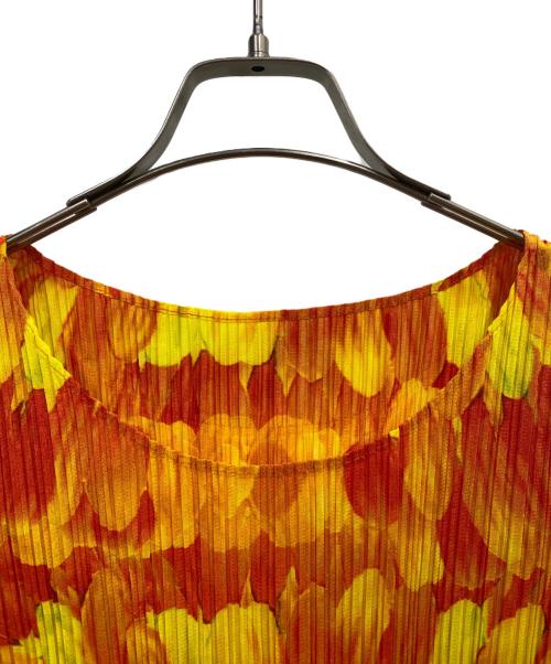 PLEATS PLEASE（プリーツプリーズ）PLEATS PLEASE (プリーツプリーズ) 総柄カットソー レッド サイズ:3の古着・服飾アイテム