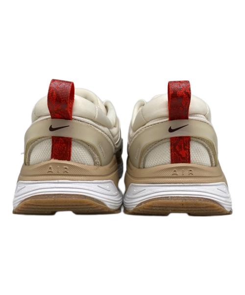NIKE（ナイキ）NIKE (ナイキ) W AIR MAX BLISS SE PALE IVORY/PICANTE RED-SUMMIT WHITE ホワイト サイズ:29㎝の古着・服飾アイテム