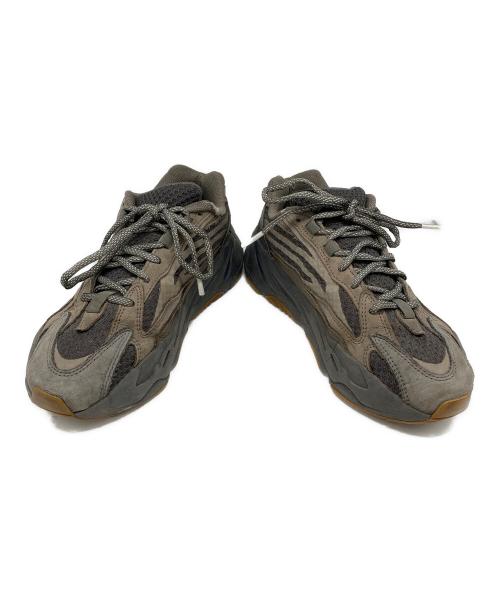 adidas（アディダス）adidas (アディダス) YEEZY BOOST 700 V2 グレー サイズ:25.5の古着・服飾アイテム