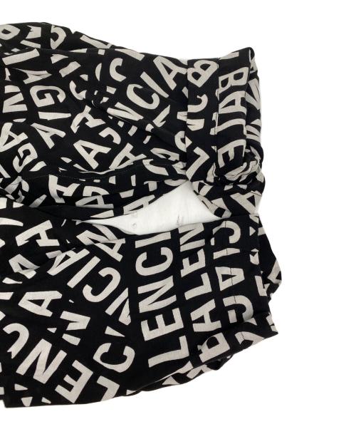 BALENCIAGA（バレンシアガ）BALENCIAGA (バレンシアガ) 総柄ロゴプリントオーバーシャツ ブラック サイズ:37の古着・服飾アイテム