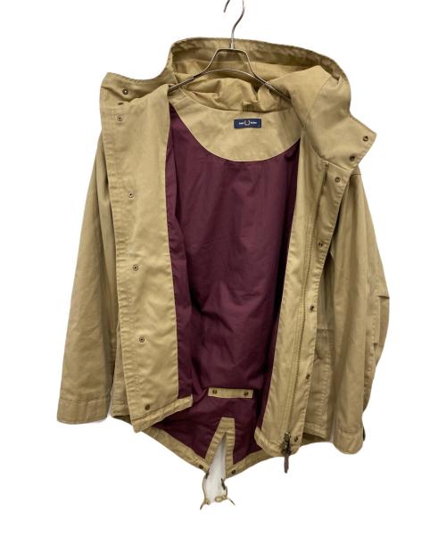 FRED PERRY（フレッドペリー）FRED PERRY (フレッドペリー) Coat HEAVY TWILL PARKA ベージュ サイズ:Lの古着・服飾アイテム