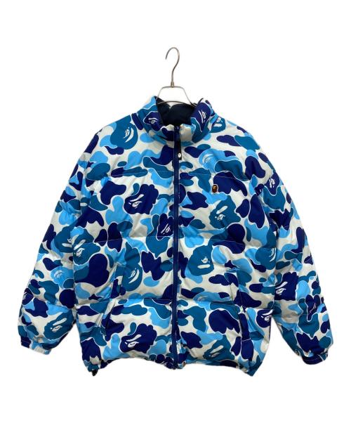 A BATHING APE（ア ベイシング エイプ）A BATHING APE (ア ベイシング エイプ) ABC CAMO REVERSIBLE DOWN JACKET ブルー サイズ:Ｌの古着・服飾アイテム