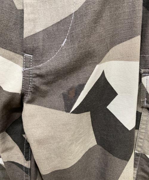 A BATHING APE（アベイシングエイプ）A BATHING APE (ア ベイシング エイプ) カモフラパンツ グレー サイズ:Lの古着・服飾アイテム