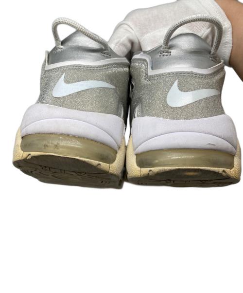 NIKE（ナイキ）NIKE (ナイキ) WMNS AIR MORE UPTEMPO 'LOUD AND CLEAR' シルバー サイズ:25.5㎝の古着・服飾アイテム