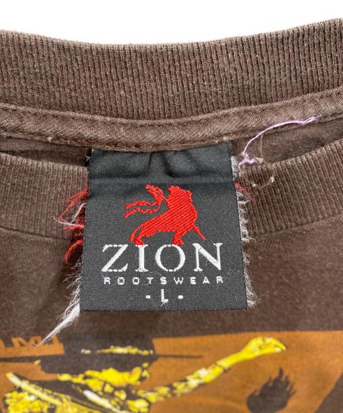 ZION（ザイオン）ZION (ザイオン) プリントTシャツ ブラウン サイズ:Lの古着・服飾アイテム