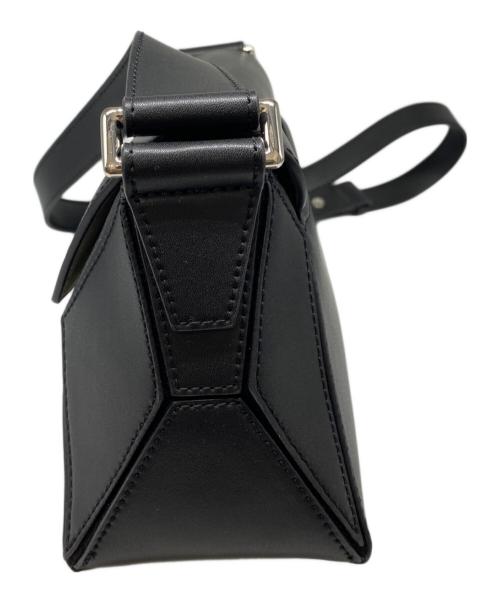 CHARLES & KEITH（チャールズアンドキース）CHARLES & KEITH (チャールズ＆キース) Nasrinショルダーバッグ ブラック 未使用品の古着・服飾アイテム