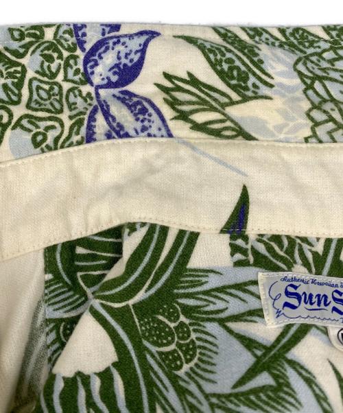 Sun Surf（サンサーフ）Sun Surf (サンサーフ) ハワイアンプリント長袖BDシャツ グリーン×ベージュ サイズ:Ｍの古着・服飾アイテム