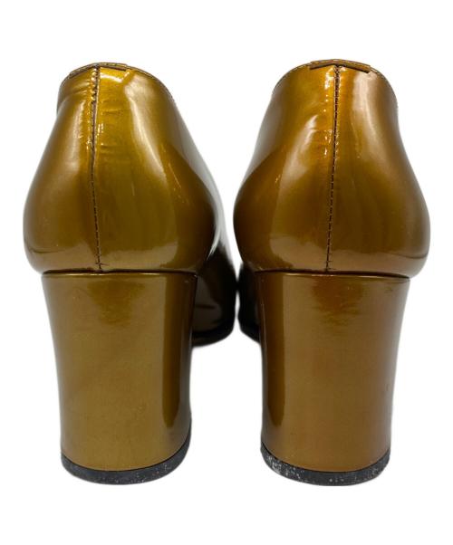 GUCCI（グッチ）GUCCI (グッチ) エナメルパンプス ゴールド サイズ:36 1/2の古着・服飾アイテム
