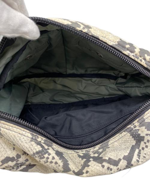 PORTER（ポーター）PORTER (ポーター) ボディバッグ グレーの古着・服飾アイテム