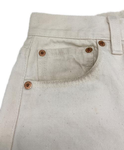 LEVI'S（リーバイス）LEVI'S (リーバイス) デニムパンツ ホワイト サイズ:W29の古着・服飾アイテム