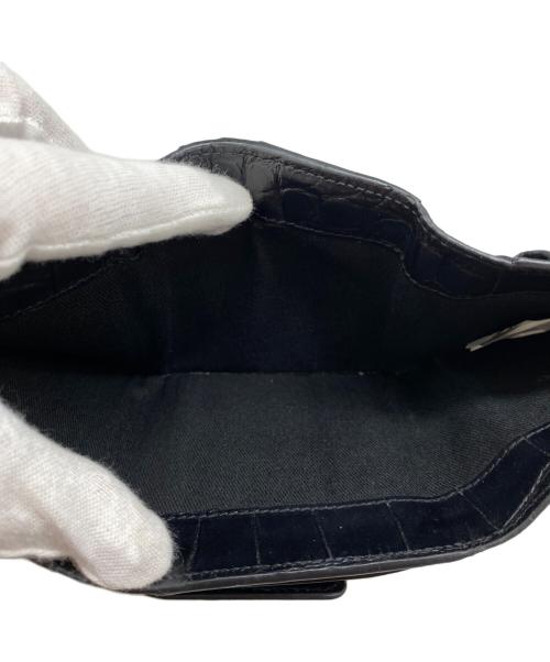 A.P.C.（アーペーセー）A.P.C. (アーペーセー) 型押し3つ折り財布 ブラックの古着・服飾アイテム