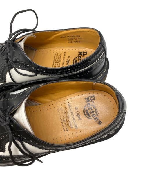 Dr.Martens（ドクターマーチン）Dr.Martens (ドクターマーチン) ウィングチップシューズ ブラック×ホワイト サイズ:8の古着・服飾アイテム