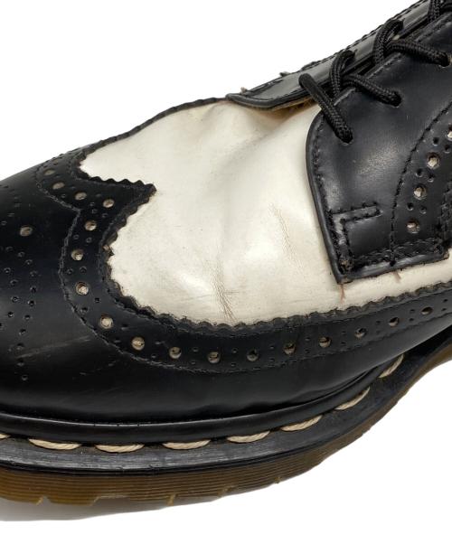 Dr.Martens（ドクターマーチン）Dr.Martens (ドクターマーチン) ウィングチップシューズ ブラック×ホワイト サイズ:8の古着・服飾アイテム