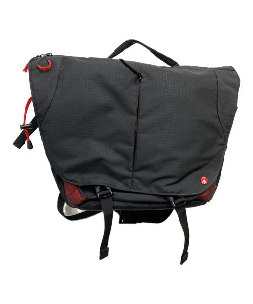 Manfrotto（マンフロット）Manfrotto (マンフロット) メッセンジャーバッグ ブラックの古着・服飾アイテム