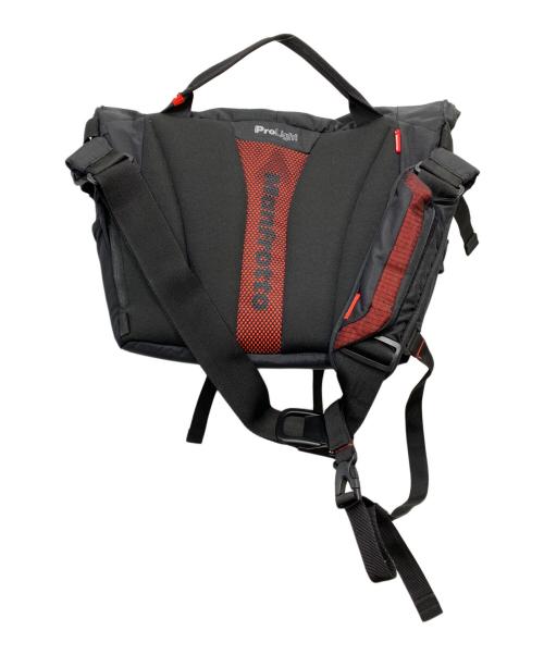 Manfrotto（マンフロット）Manfrotto (マンフロット) メッセンジャーバッグ ブラックの古着・服飾アイテム