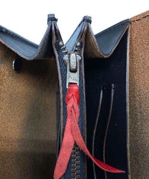 LARRY SMITH（ラリースミス）LARRY SMITH (ラリースミス) コンチョ付き長財布 ブラックの古着・服飾アイテム