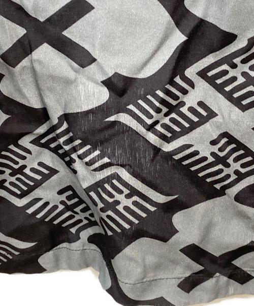 BUDSPOOL（バッズプール）BUDSPOOL (バッズプール) GAHKIN 花罰家紋シャツ グレー サイズ:XLの古着・服飾アイテム