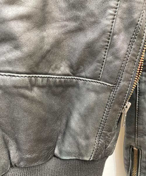 Surface to Air（サーフェイストゥーエアー）Surface to Air (サーフェイストゥーエアー) KID CUDI (キッド・カディ) シングルレザーライダースジャケット ブラック サイズ:XSの古着・服飾アイテム