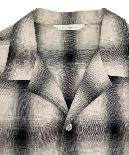 victim co（ヴィクティム）victim co (ヴィクティム) OPEN COLLAR CHECK SHIRTS ブラック×ホワイト サイズ:-の古着・服飾アイテム