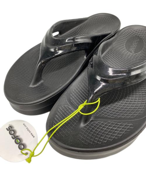 OOFOS（ウーフォス）OOFOS (ウーフォス) サンダル ブラック サイズ:25ｃｍの古着・服飾アイテム