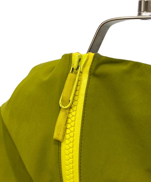 ARC'TERYX（アークテリクス）ARC'TERYX (アークテリクス) SIDEWINDER SV JACKET イエロー サイズ:Mの古着・服飾アイテム