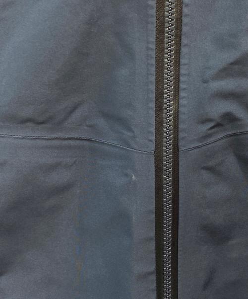 ARC'TERYX VEILANCE（アークテリクスヴェイランス）ARC'TERYX VEILANCE (アークテリクス ヴェイランス) Arris Jacket ネイビー サイズ:Mの古着・服飾アイテム