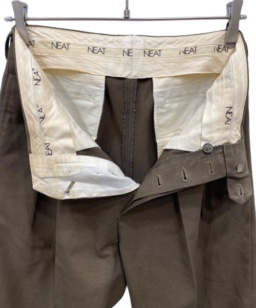 NEAT（ニート）NEAT (ニート) 2タックパンツ オリーブ サイズ:42の古着・服飾アイテム