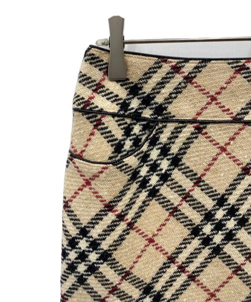 BURBERRY LONDON（バーバリーロンドン）BURBERRY LONDON (バーバリーロンドン) ノバチェックスカート ベージュ サイズ:42の古着・服飾アイテム