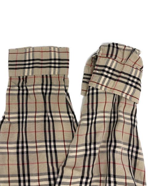 BURBERRY BLUE LABEL（バーバリーロンドンブルーレーベル）BURBERRY BLUE LABEL (バーバリーロンドンブルーレーベル) ノバチェック柄シャツ ベージュ サイズ:Mの古着・服飾アイテム