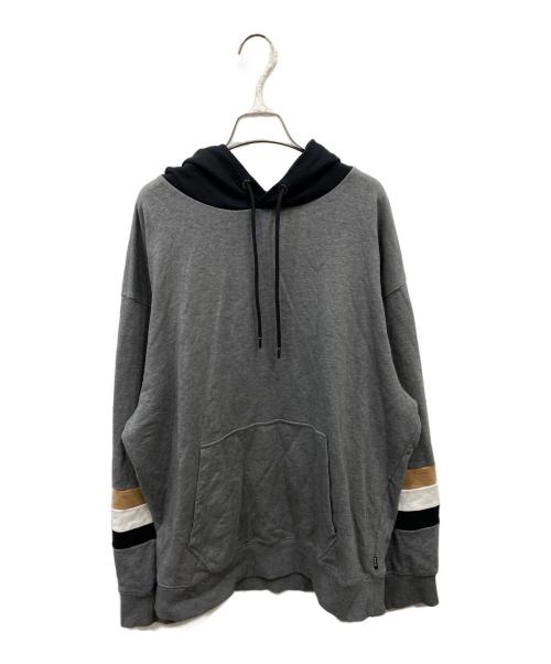 BOSS（ボス）BOSS (ボス) バイカラーパーカー グレー サイズ:XLの古着・服飾アイテム