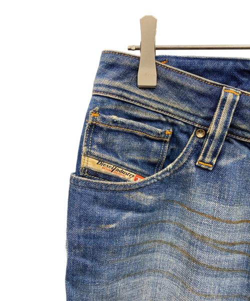 DIESEL（ディーゼル）DIESEL (ディーゼル) フレアデニムパンツ インディゴ サイズ:W30の古着・服飾アイテム