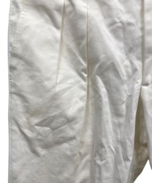 BEAMS F（ビームスエフ）BEAMS F (ビームスエフ) 2タックパンツ ホワイト サイズ:48の古着・服飾アイテム