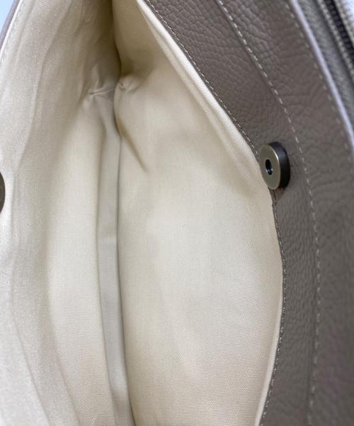 HUNTING WORLD（ハンティングワールド）HUNTING WORLD (ハンティングワールド) ショルダーバッグ ベージュ×オリーブの古着・服飾アイテム