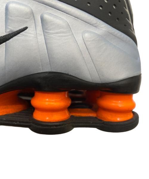 NIKE（ナイキ）NIKE (ナイキ) SHOX R4 BLUE TINT/METALLIC SILVER-TOTAL ORANGE ブルー サイズ:24㎝の古着・服飾アイテム