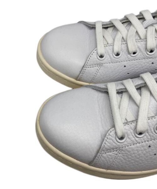 adidas（アディダス）adidas (アディダス) ローカットスニーカー ホワイト サイズ:26の古着・服飾アイテム