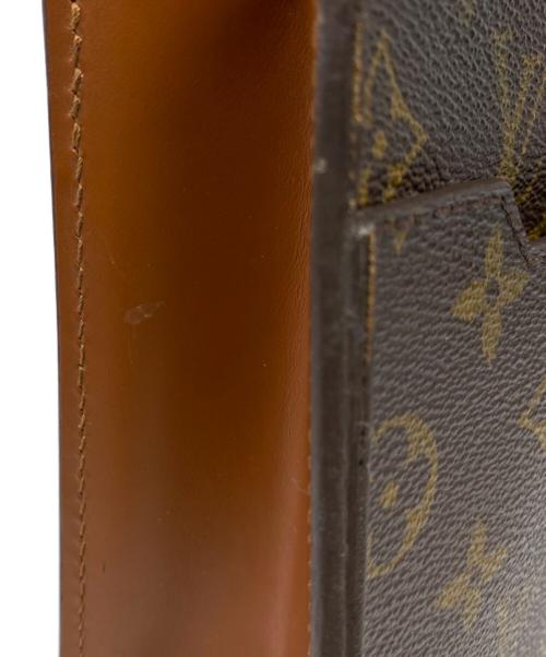 LOUIS VUITTON（ルイ ヴィトン）LOUIS VUITTON (ルイ ヴィトン) クラッチバッグ ブラウンの古着・服飾アイテム