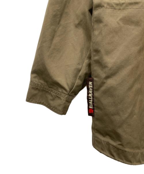 FJALLRAVEN（フェールラーベン）FJALLRAVEN (フェールラーベン) ギミックジャケット オリーブ サイズ:XLの古着・服飾アイテム