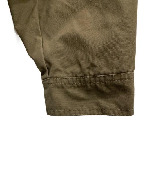 FJALLRAVEN（フェールラーベン）FJALLRAVEN (フェールラーベン) ギミックジャケット オリーブ サイズ:XLの古着・服飾アイテム