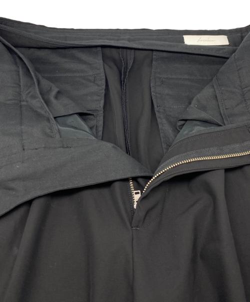 IRENISA（イレニサ）IRENISA (イレニサ) TWO TUCK WIDE PANTS ブラック サイズ:2の古着・服飾アイテム