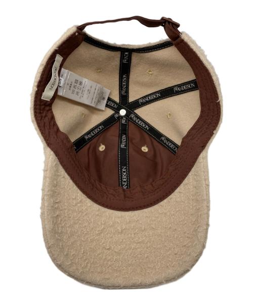 J.W.ANDERSON（ジェイダブリューアンダーソン）J.W.ANDERSON (ジェイダブリューアンダーソン) ベースボールキャップ ベージュ サイズ:0/Ｓの古着・服飾アイテム