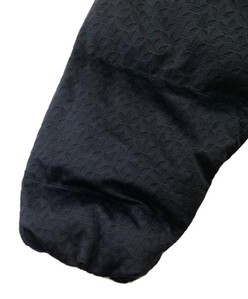 adidas（アディダス）adidas (アディダス) D REGEN MONOGRA ダウンジャケット ネイビー サイズ:Ｌの古着・服飾アイテム