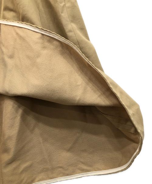 SHIPS（シップス）SHIPS (シップス) ダブルクロスボリュームスカート ベージュ サイズ:38の古着・服飾アイテム