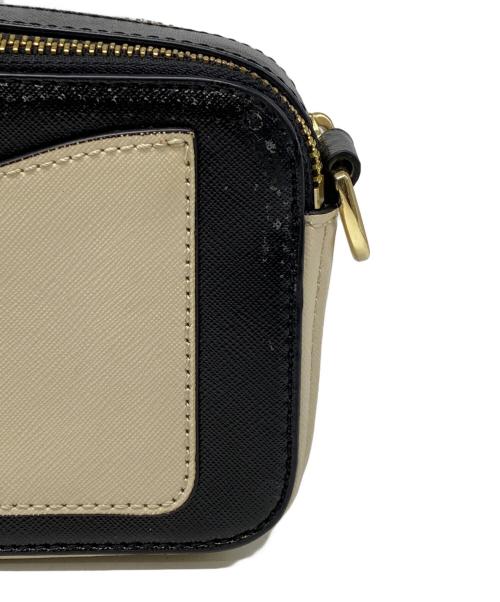 MARC JACOBS（マークジェイコブズ）MARC JACOBS (マークジェイコブズ) スナップショット 2WAYバッグ アイボリーの古着・服飾アイテム